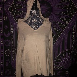 Women’s Long sleeve Sweater